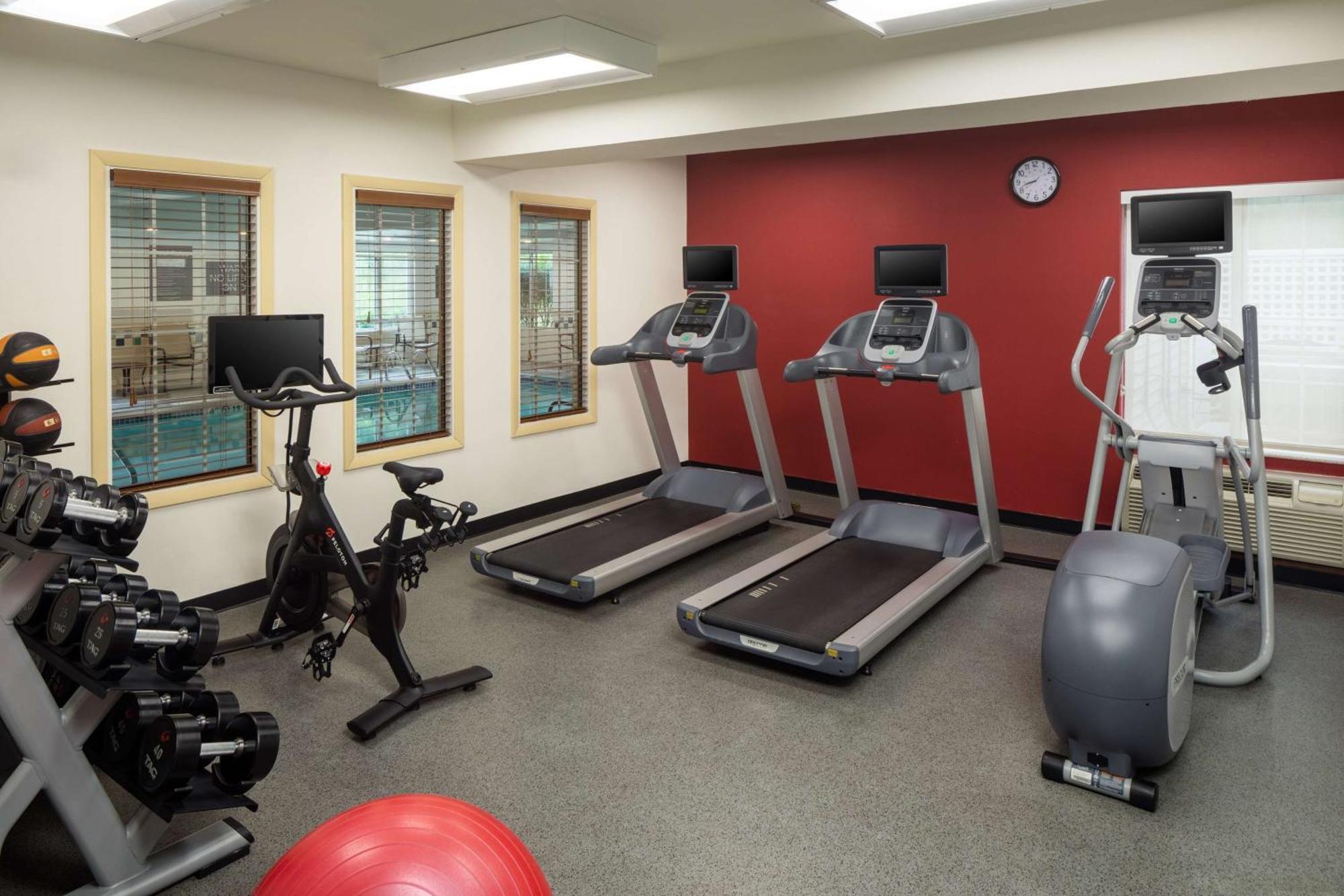 Homewood Suites By Hilton Wallingford-Meriden Exterior photo