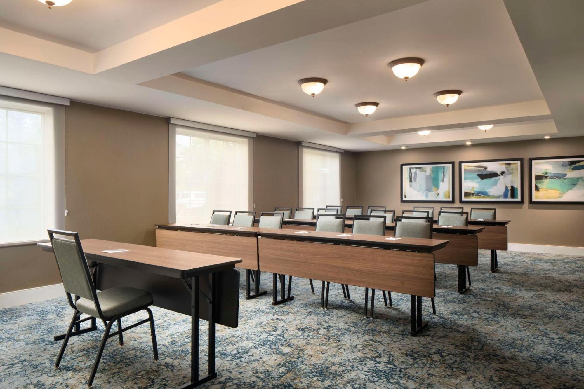 Homewood Suites By Hilton Wallingford-Meriden Exterior photo