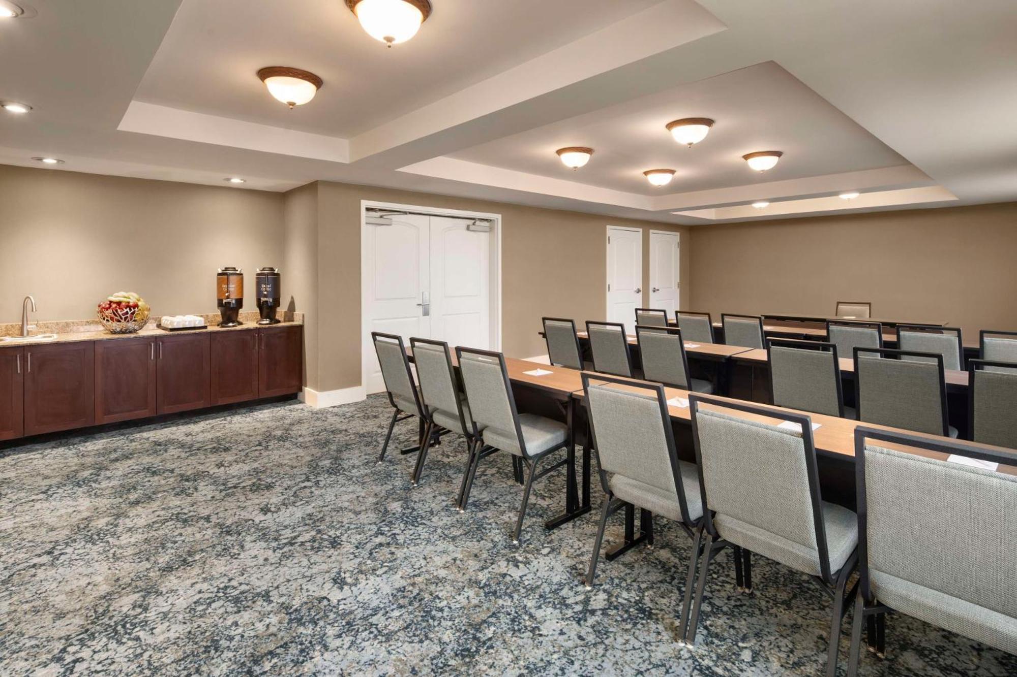 Homewood Suites By Hilton Wallingford-Meriden Exterior photo